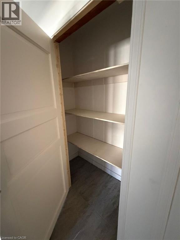449 HAZEL Street Unit# 7, Waterloo, Ontario, N2L3P7 — Photo 5