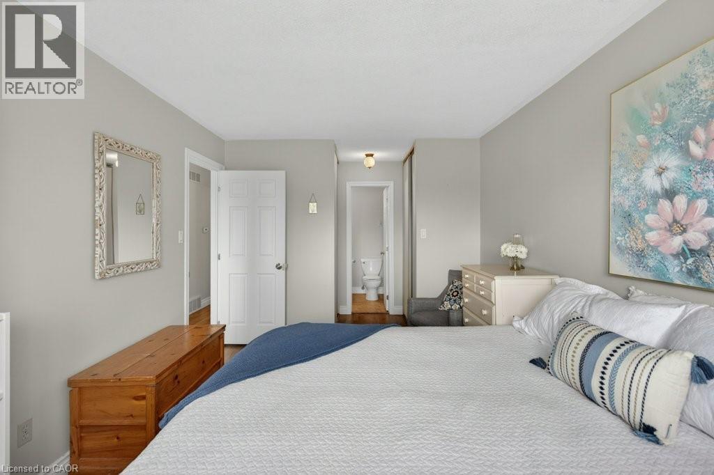 56 BROOKSTREAM Court, Hamilton, Ontario, L8K6J2 — Photo 35