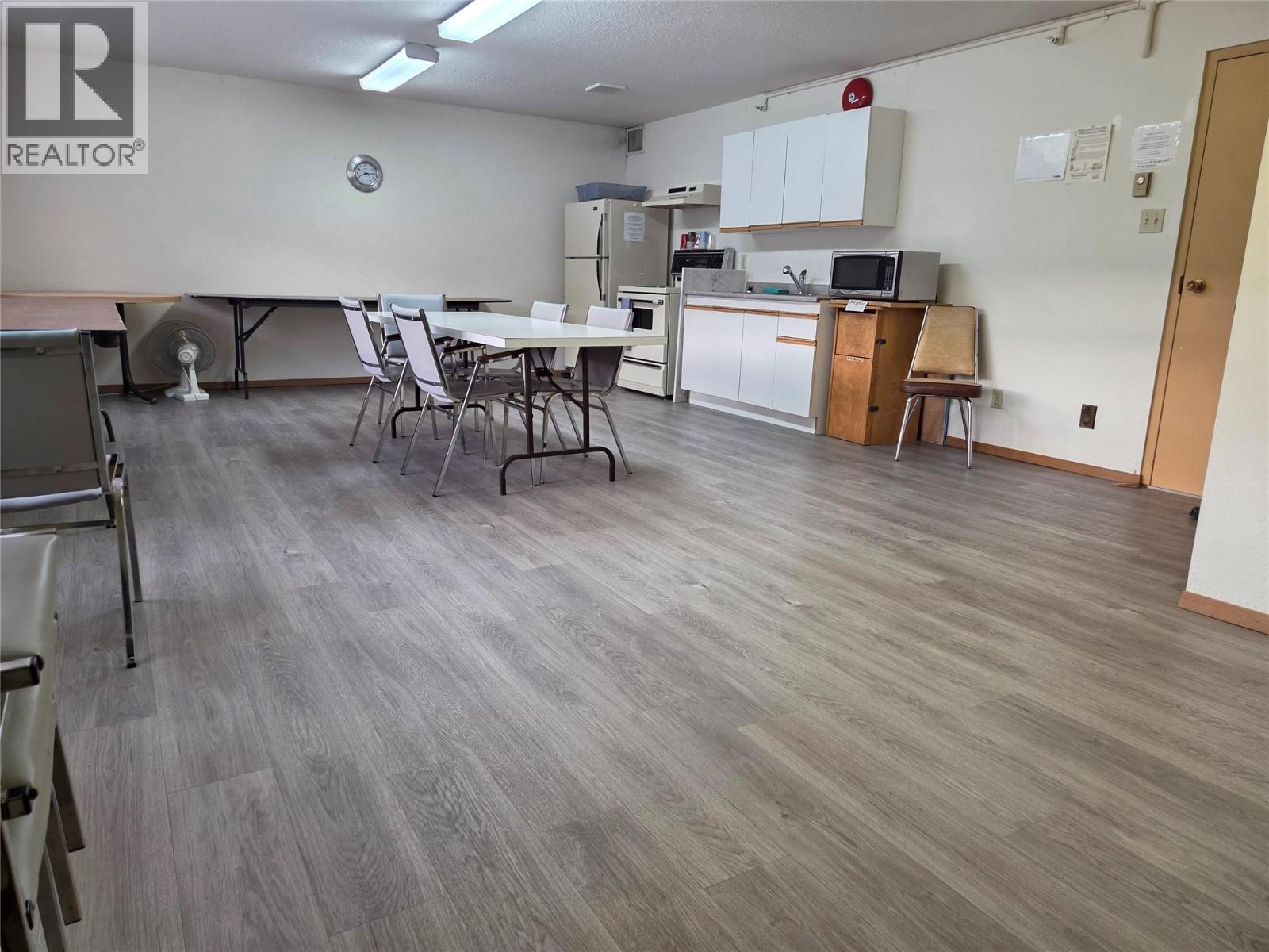 #404 284 YORKTON Avenue - 30
