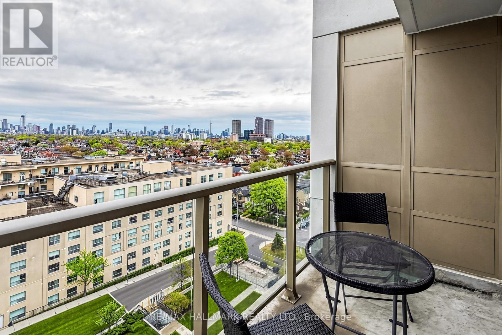 #1119 812 LANSDOWNE AVENUE - 27