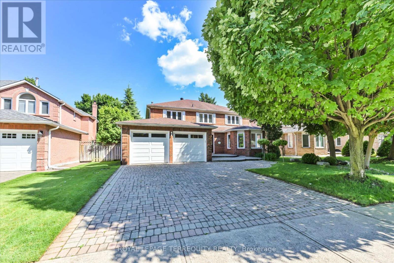 2216 DUNVEGAN AVENUE - 1