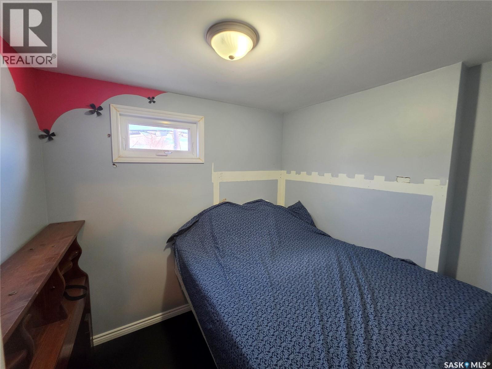 725 2nd AVENUE - 18