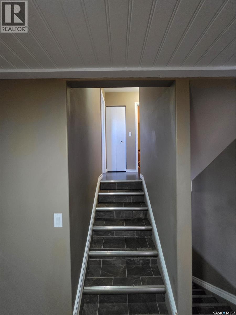 725 2nd AVENUE - 8