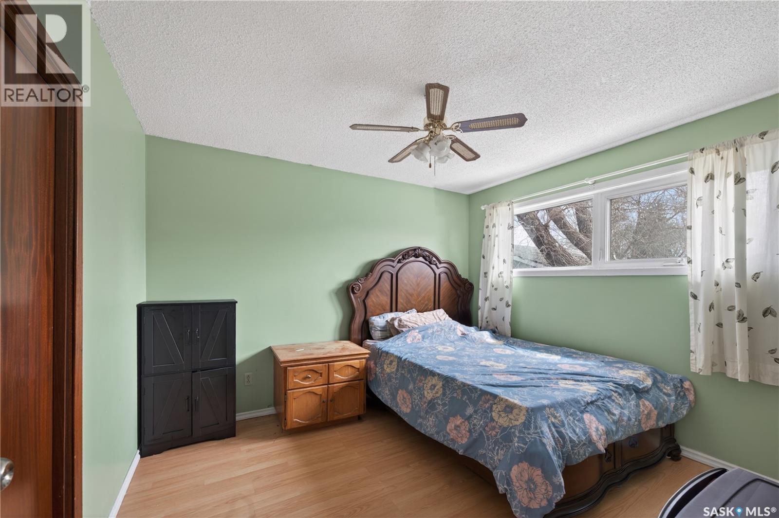 1329 Rupert STREET - 10