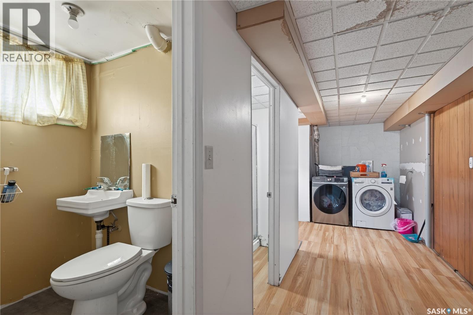 1329 Rupert STREET - 21