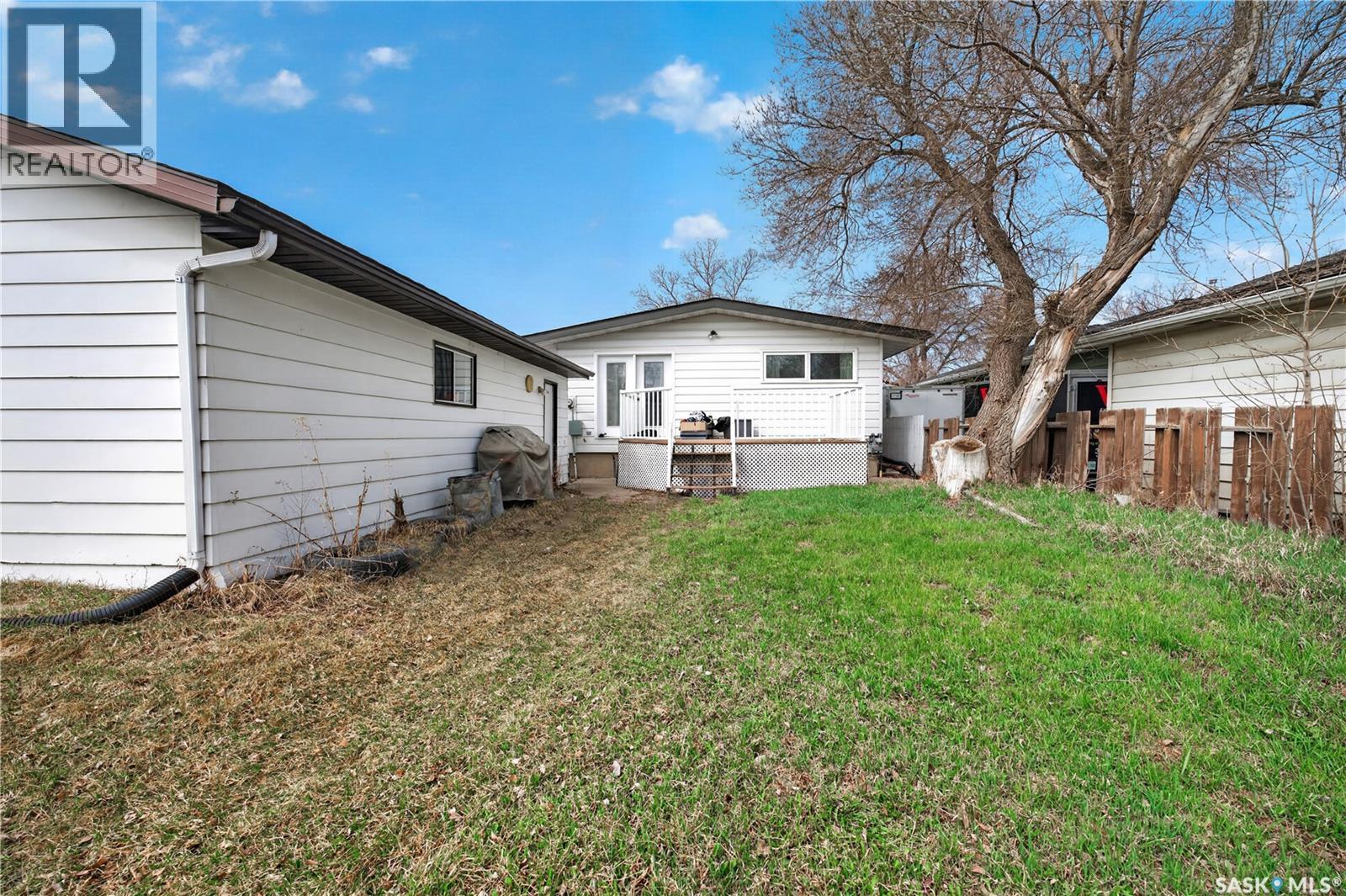 1329 Rupert STREET - 24