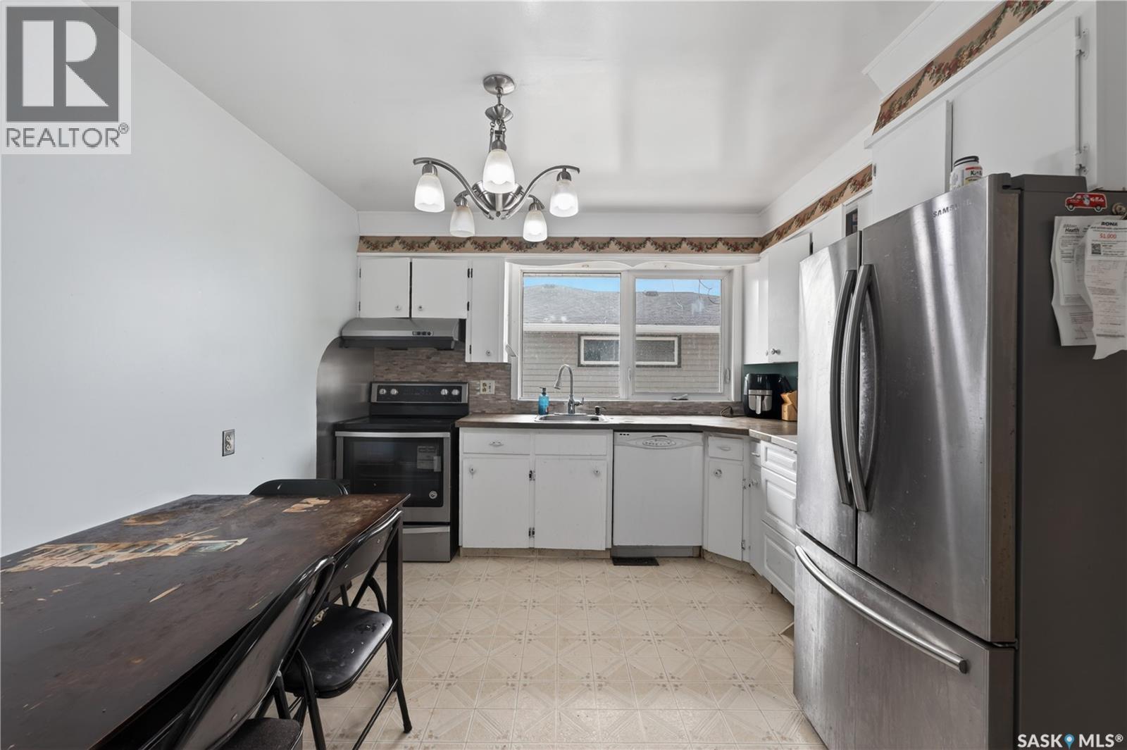 1329 Rupert STREET - 7