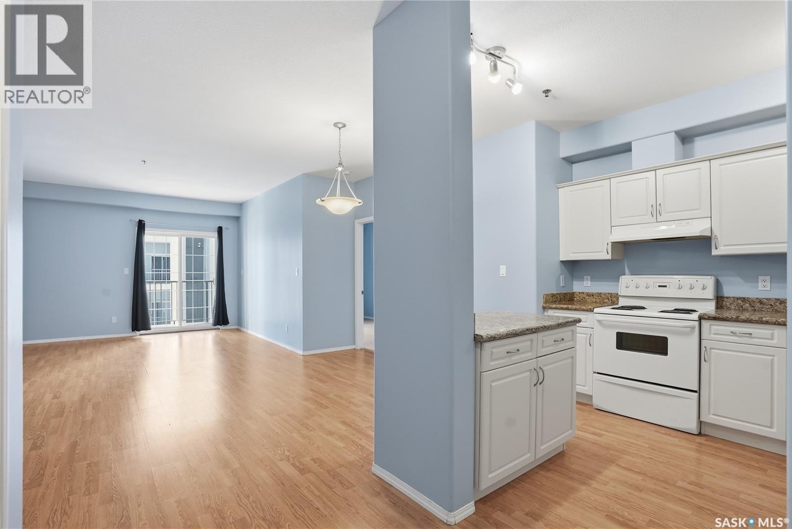 #313 333 Nelson ROAD - 10