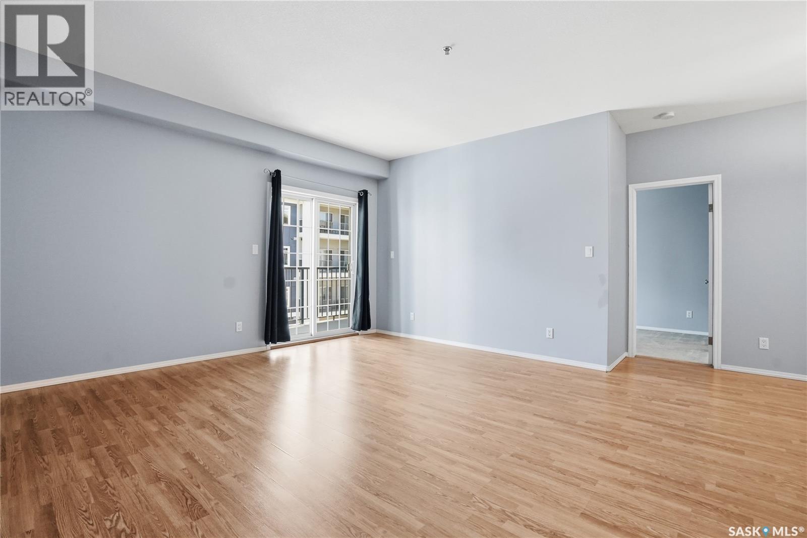 #313 333 Nelson ROAD - 12
