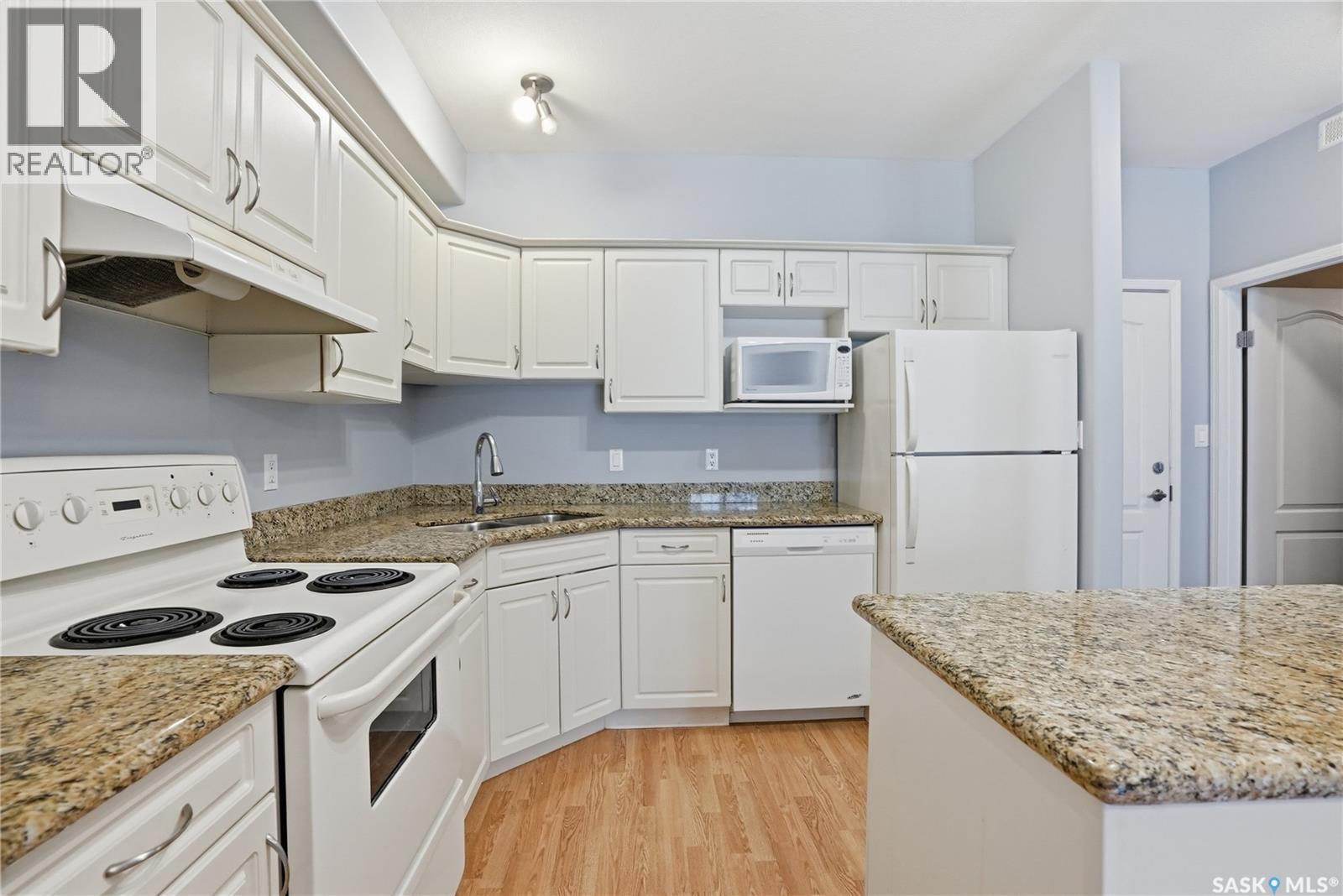#313 333 Nelson ROAD - 18