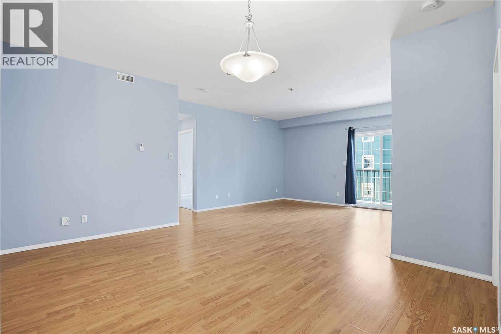 #313 333 Nelson ROAD - 22