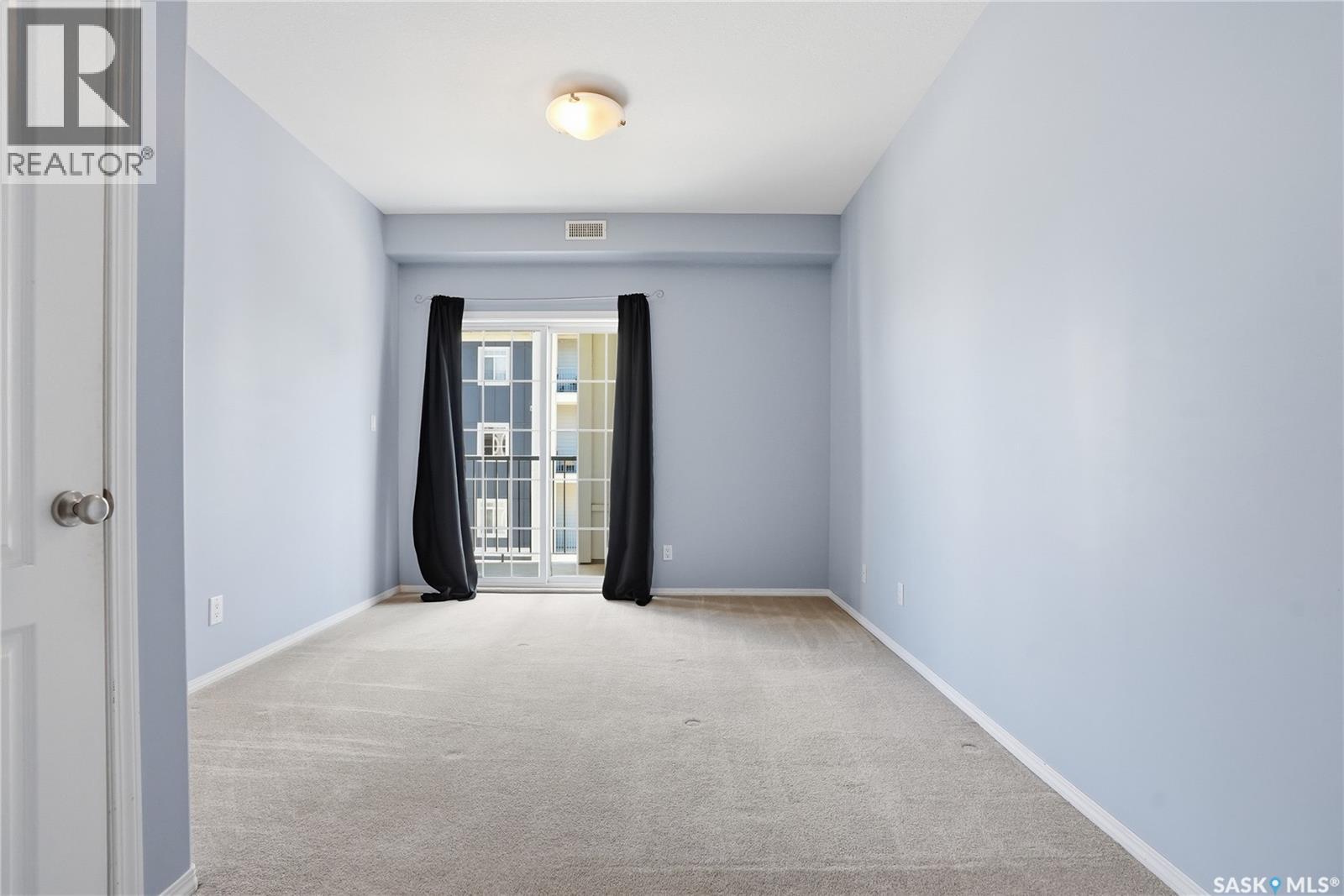 #313 333 Nelson ROAD - 23