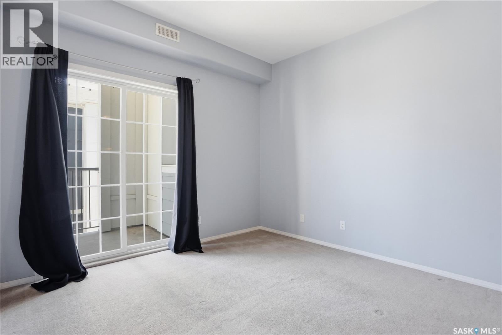 #313 333 Nelson ROAD - 25