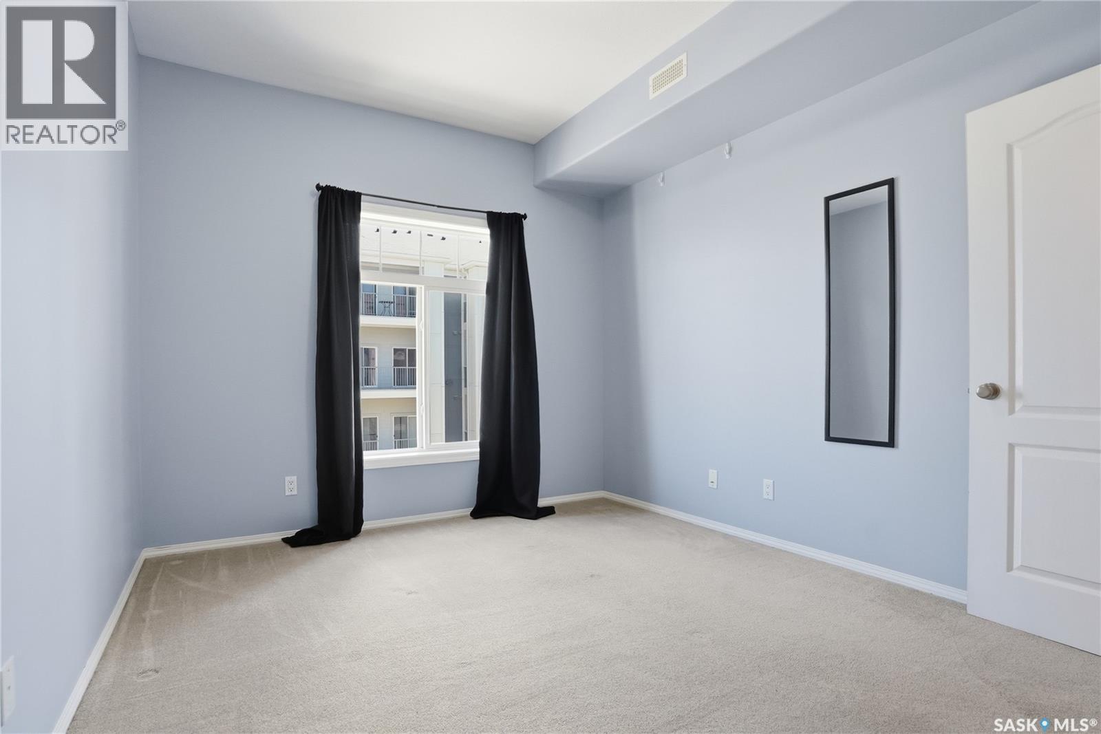 #313 333 Nelson ROAD - 30