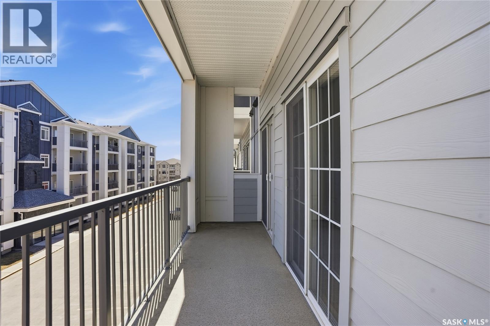 #313 333 Nelson ROAD - 34