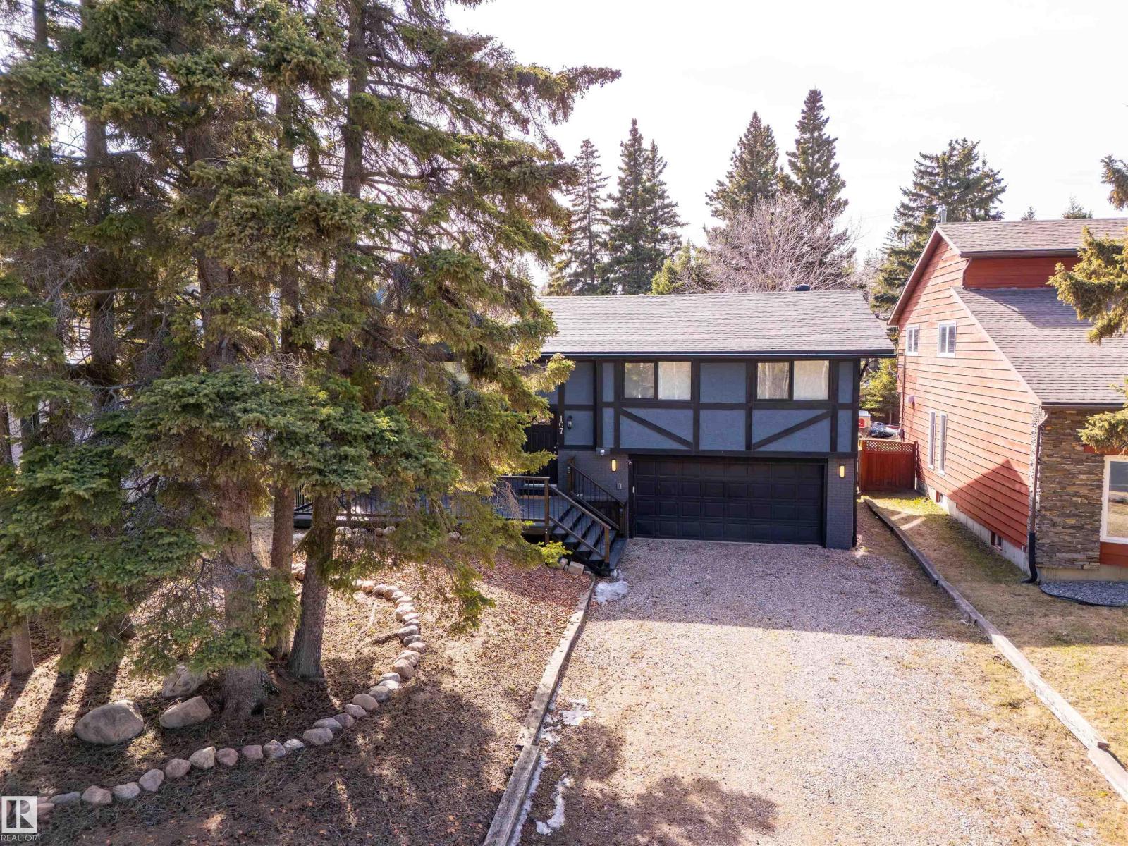 107 Spruce ST — photo 29