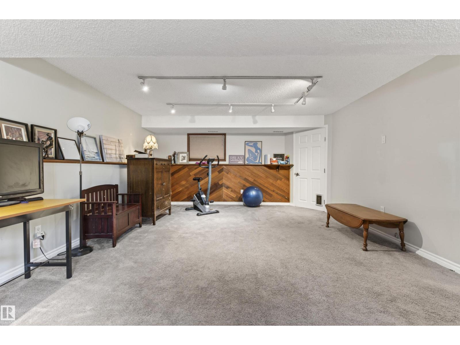 107 Spruce ST — photo 19