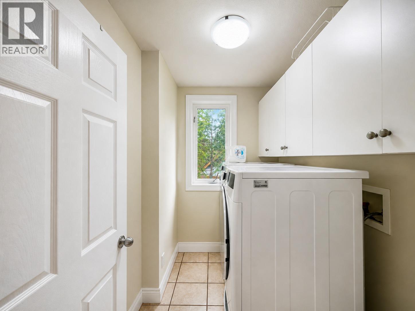 2568 SANDSTONE Green - 39