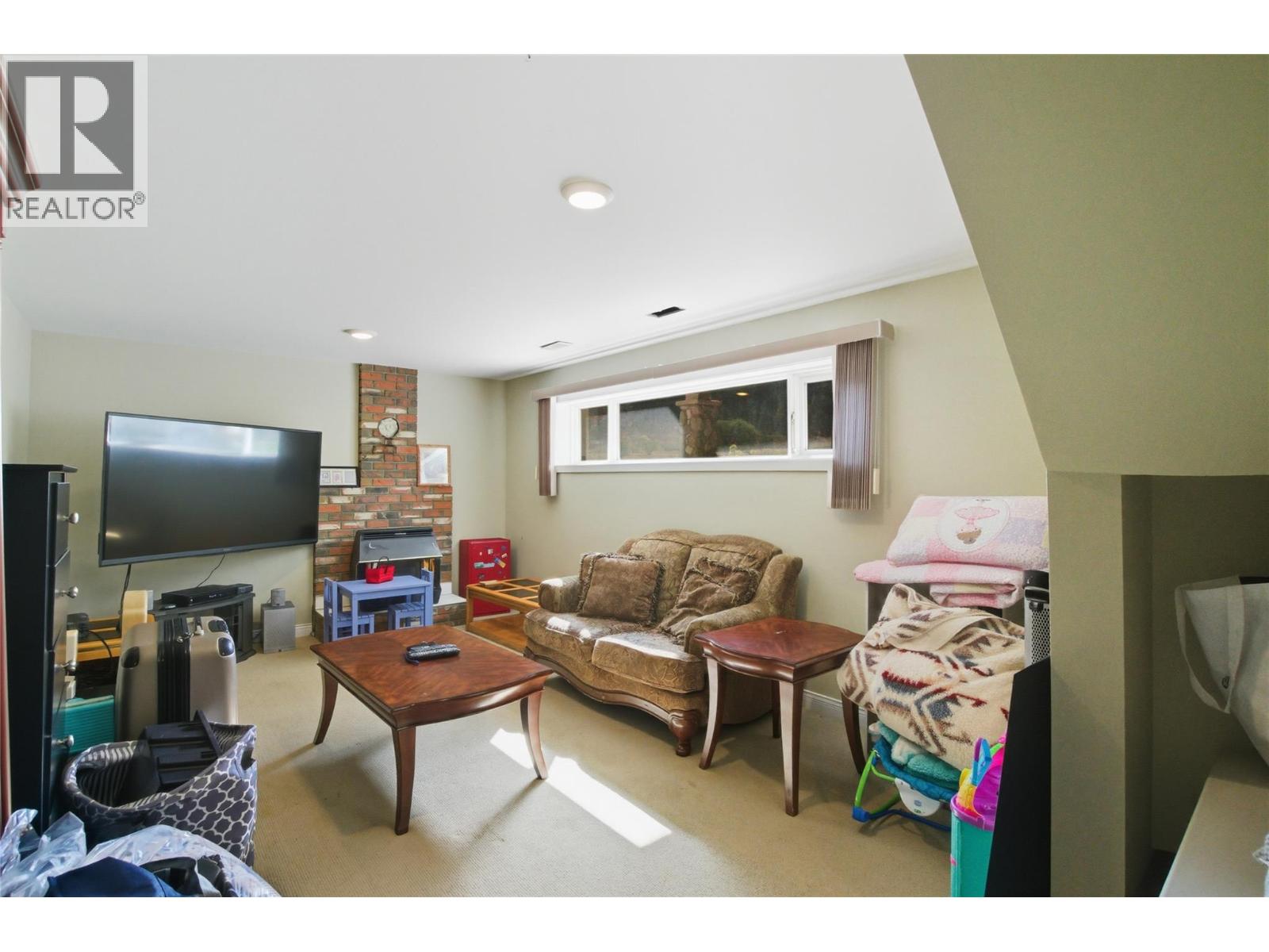 5996 Todd Hill Crescent - 22