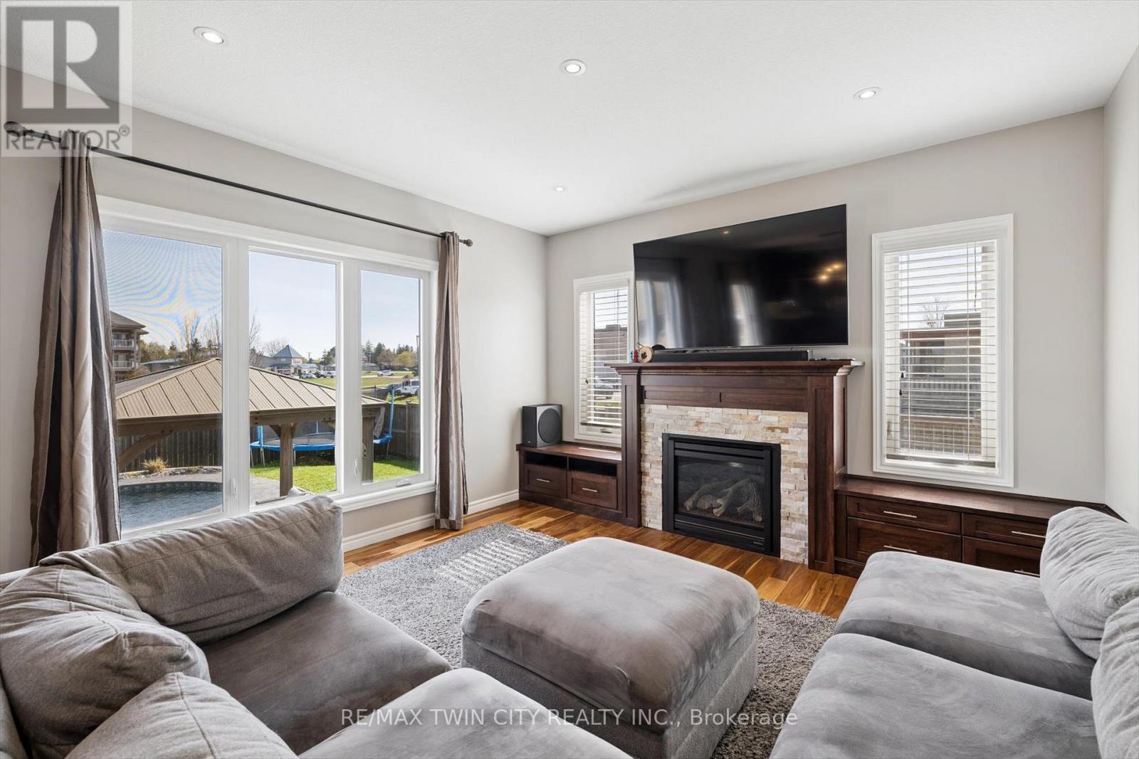 27 RIVER RUN ROAD - 18