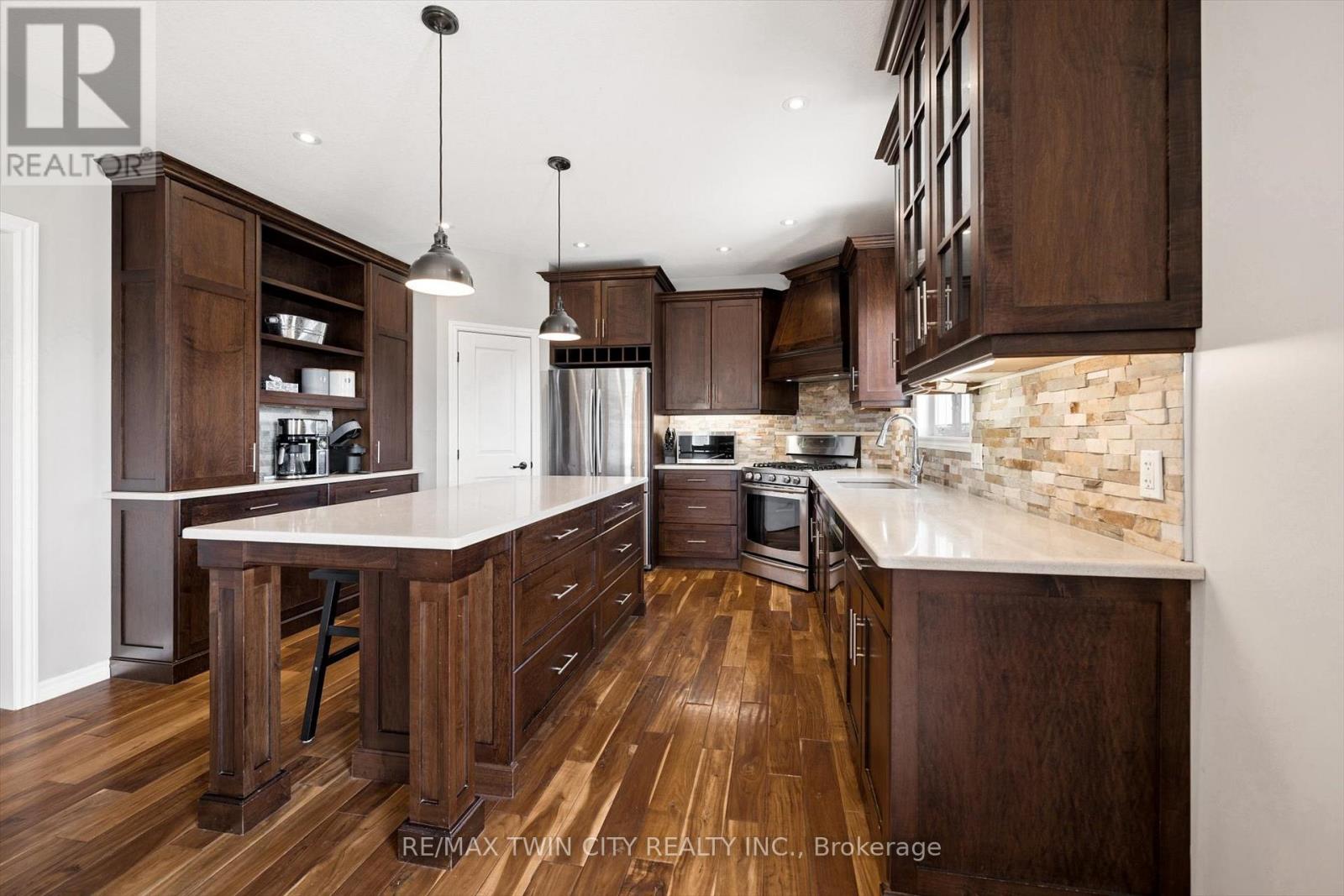 27 RIVER RUN ROAD - 26