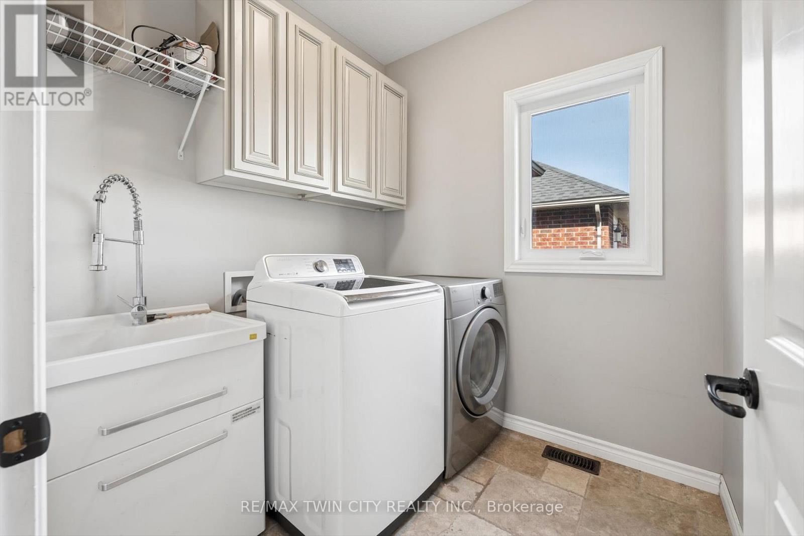 27 RIVER RUN ROAD - 32