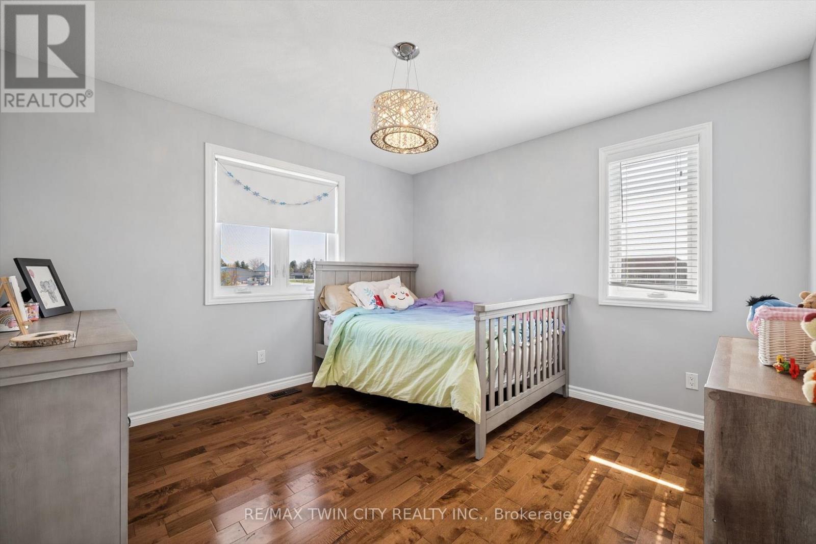 27 RIVER RUN ROAD - 40