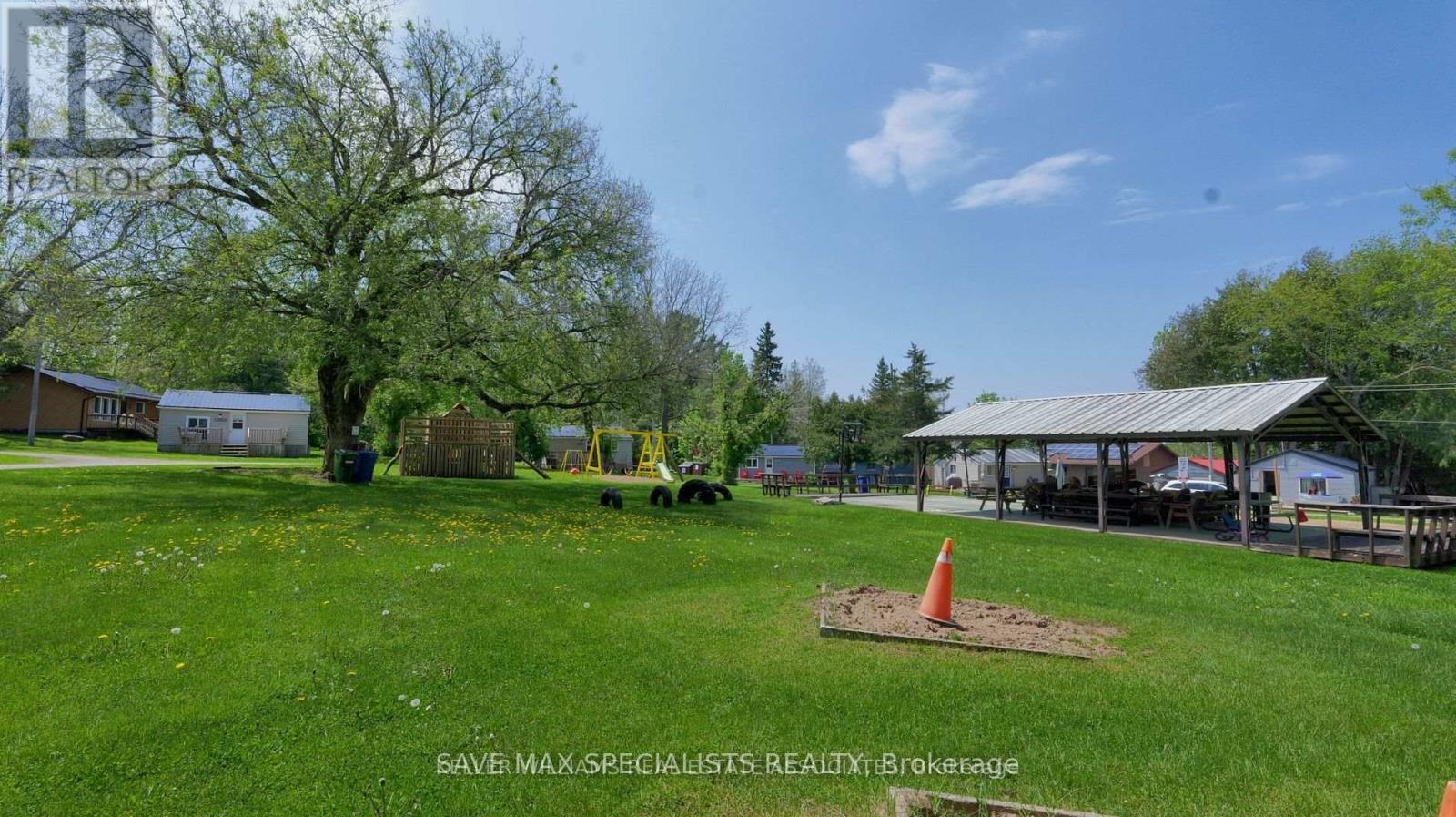 #22 230-232 LAKE DALRYMPLE ROAD - 3