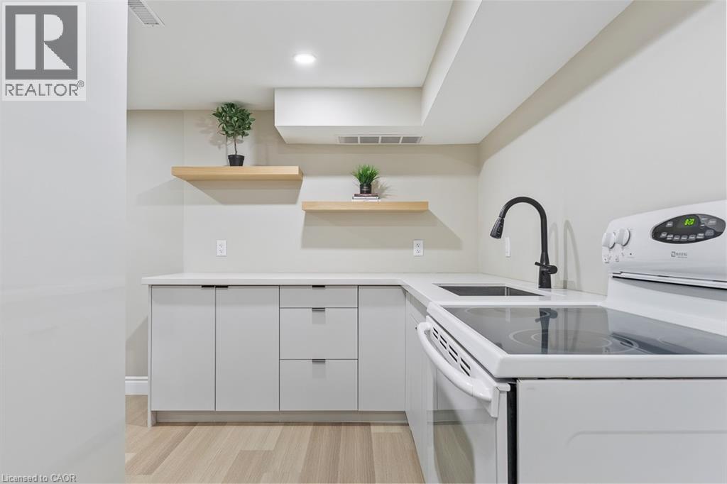 1 PARKWAY Place - 38