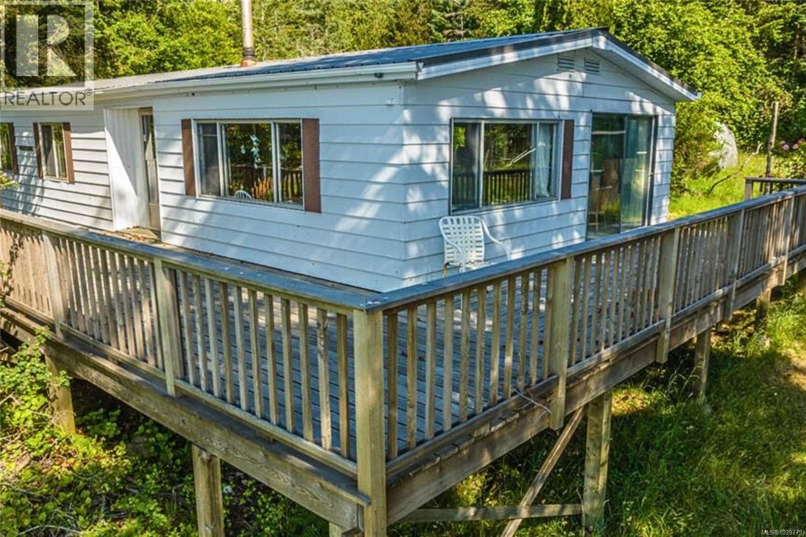 Lot 4 Maple Bay Rd - 48