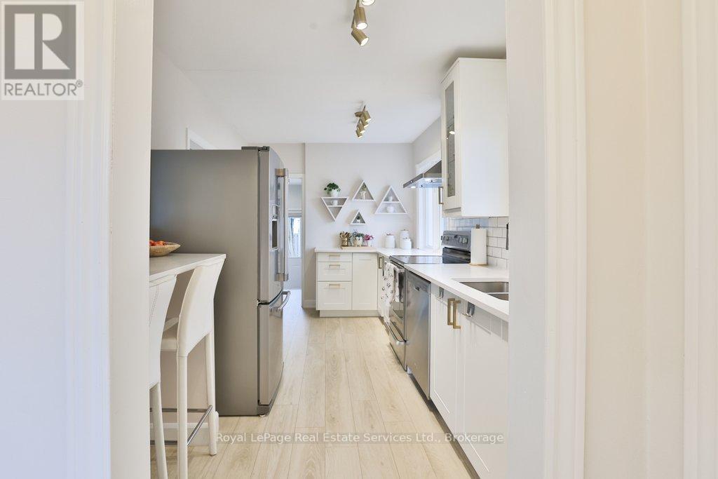 7 STEWART STREET - 11
