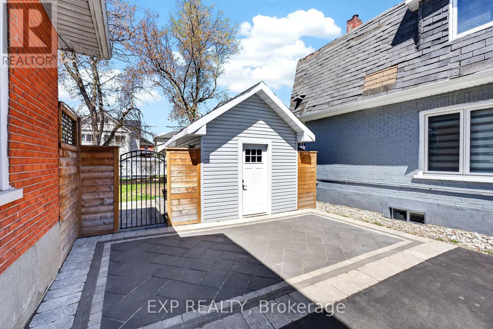 16 BURTON STREET - 27