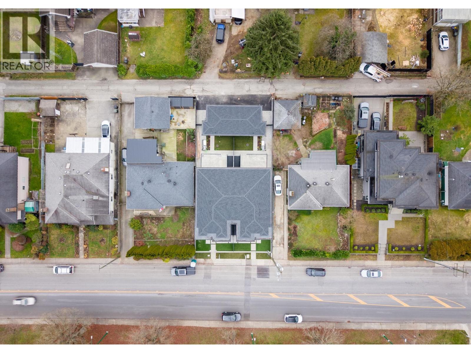 2 6362 CURTIS STREET — photo 2
