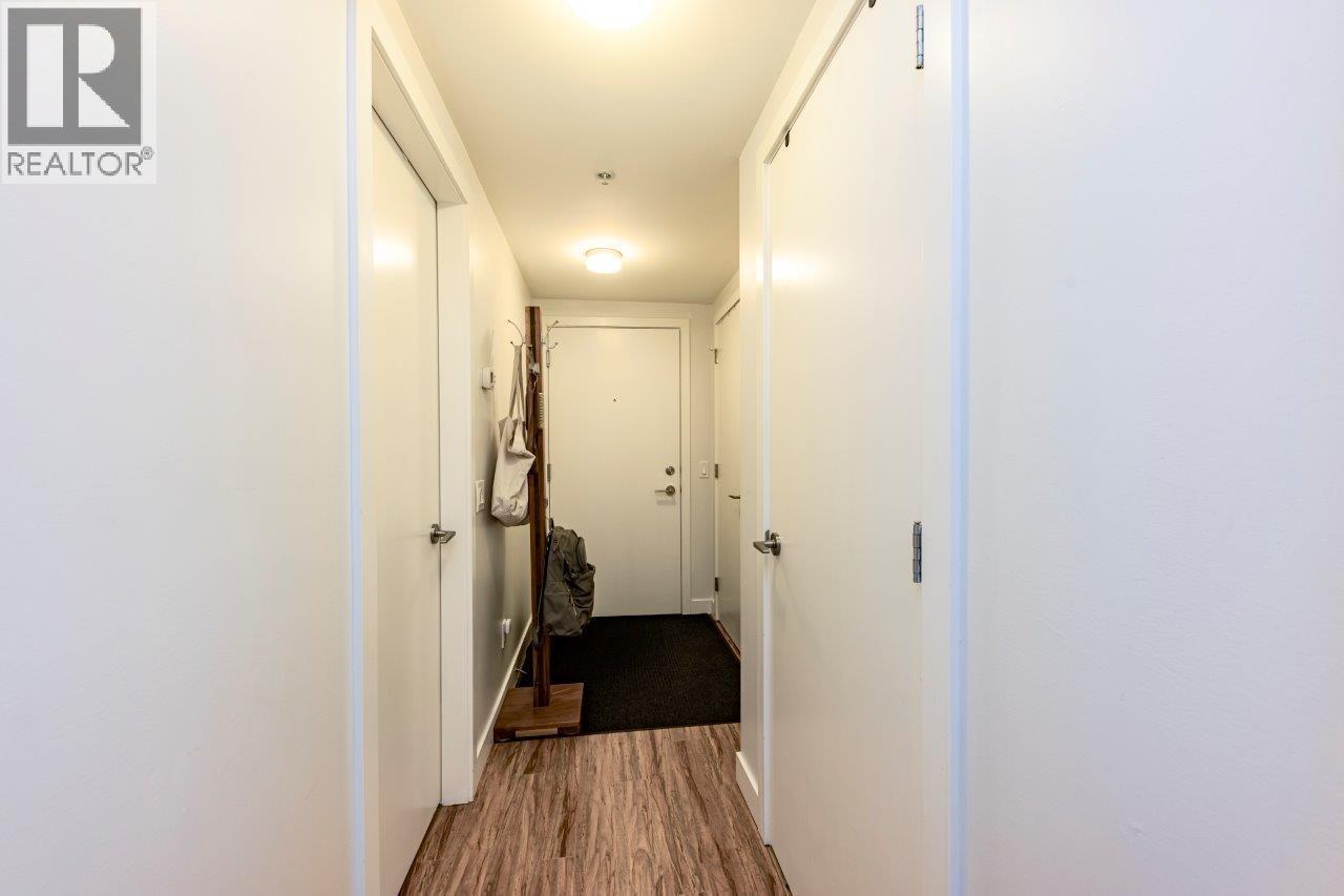 514 111 E 3RD STREET — photo 2