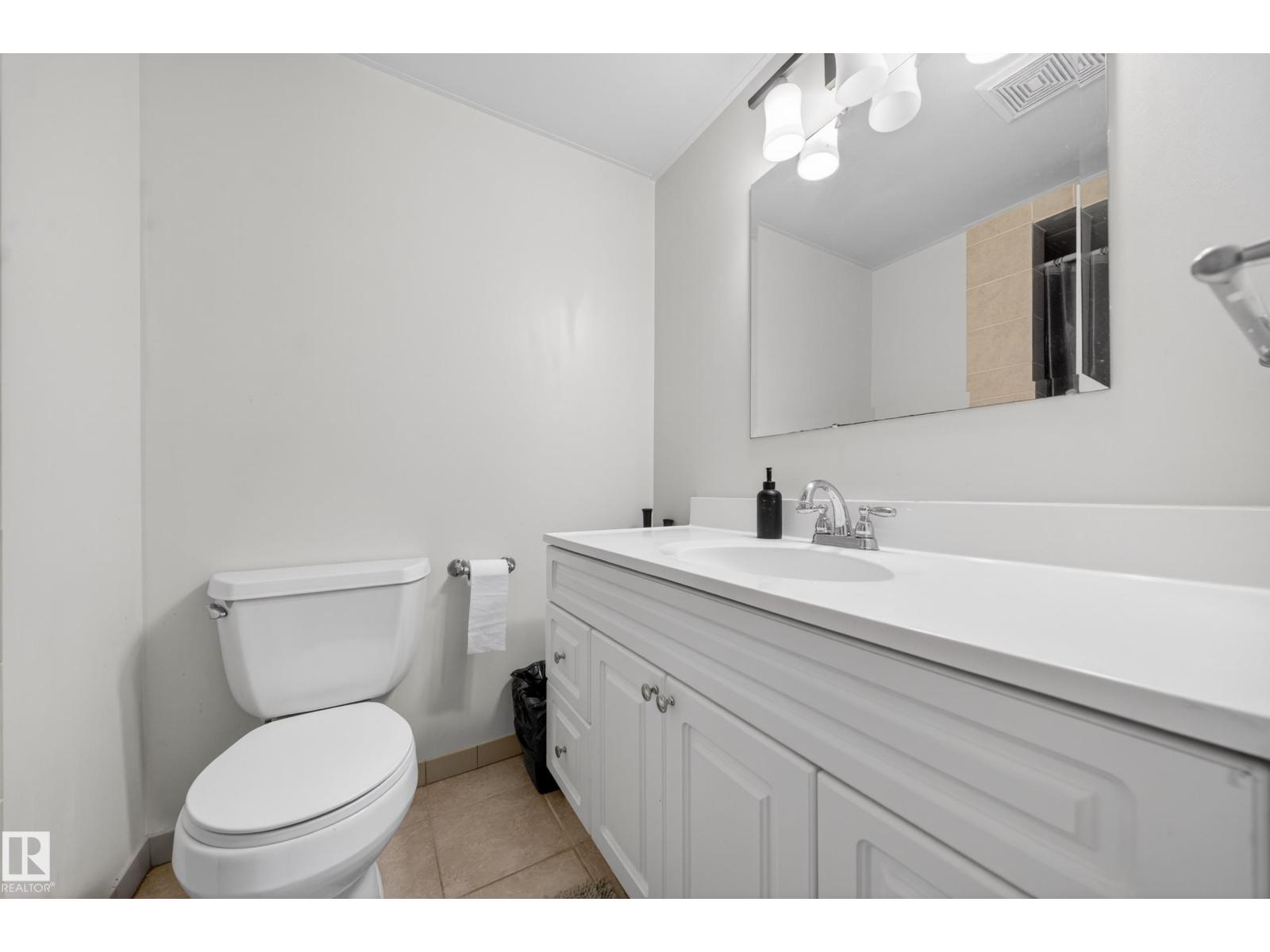8312 29 AVE NW NW - 21