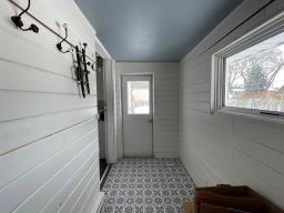 211 Hamilton Street, Neepawa, MB R0J1H0 Photo 14