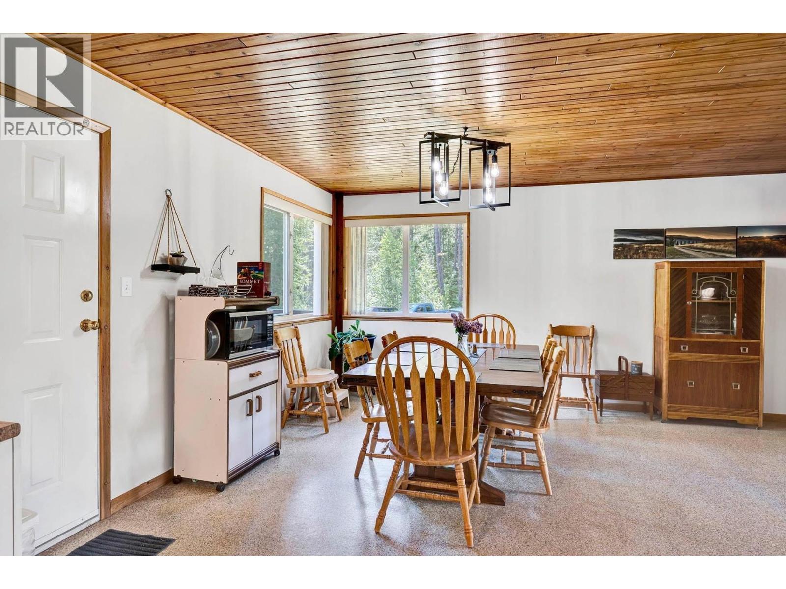 5305 Clearwater Valley Road - 9
