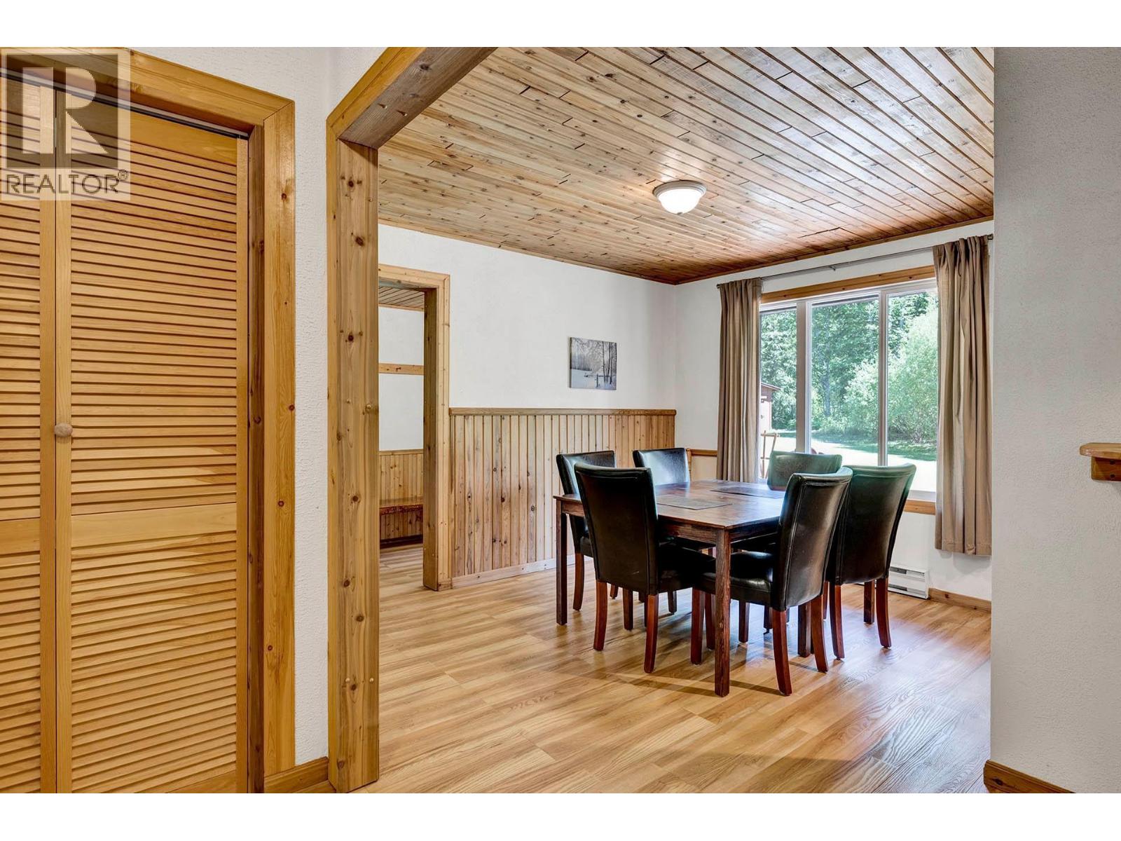 5305 Clearwater Valley Road - 34