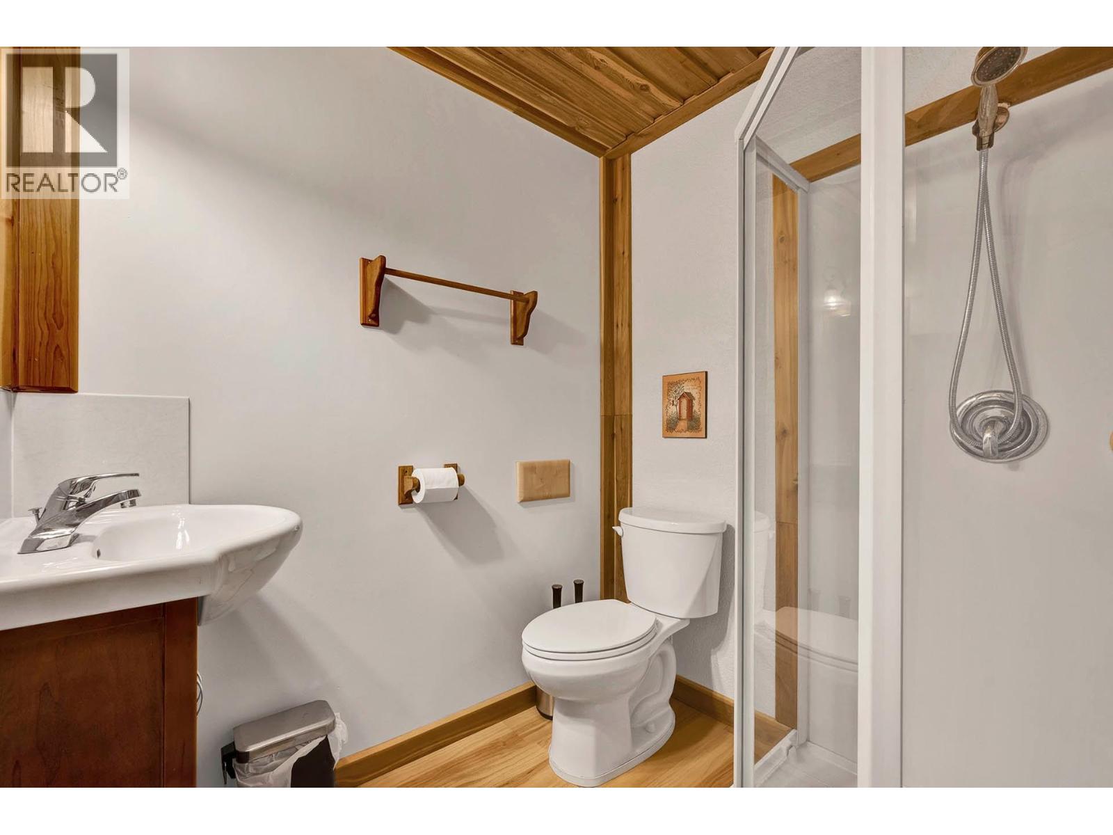 5305 Clearwater Valley Road - 37