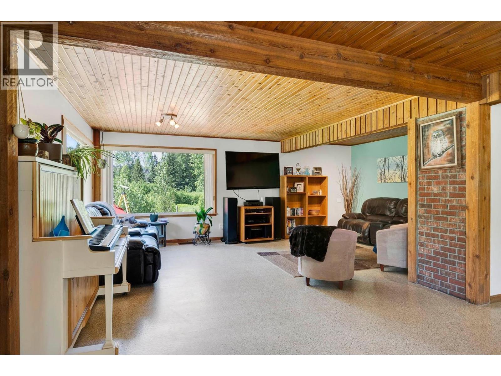 5305 Clearwater Valley Road - 12