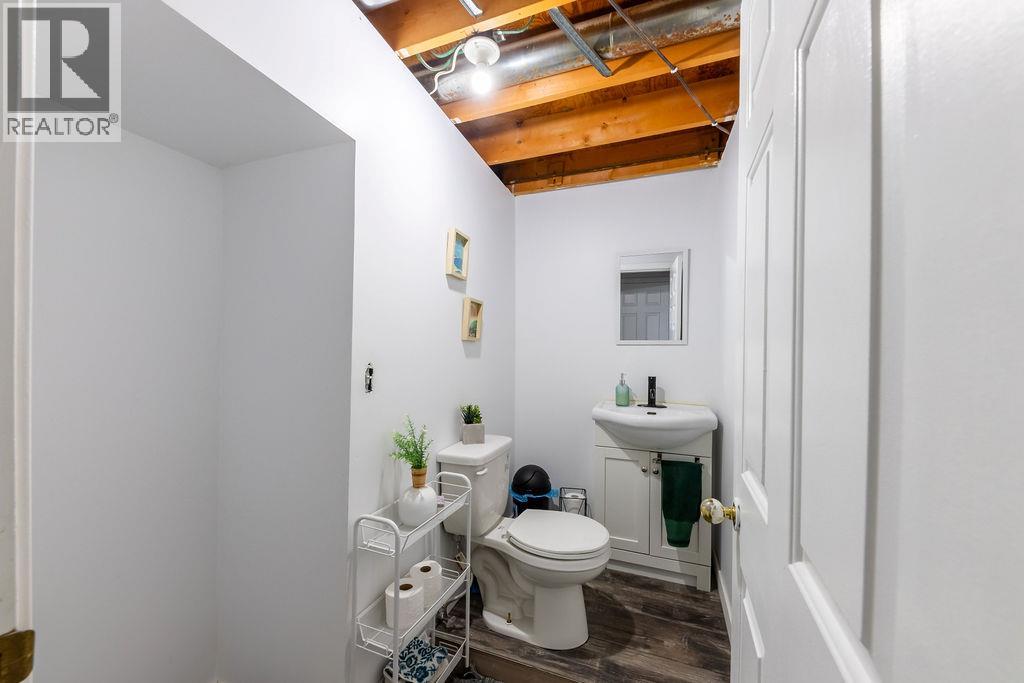 #63 2576 Sandpiper Drive Drive - 33
