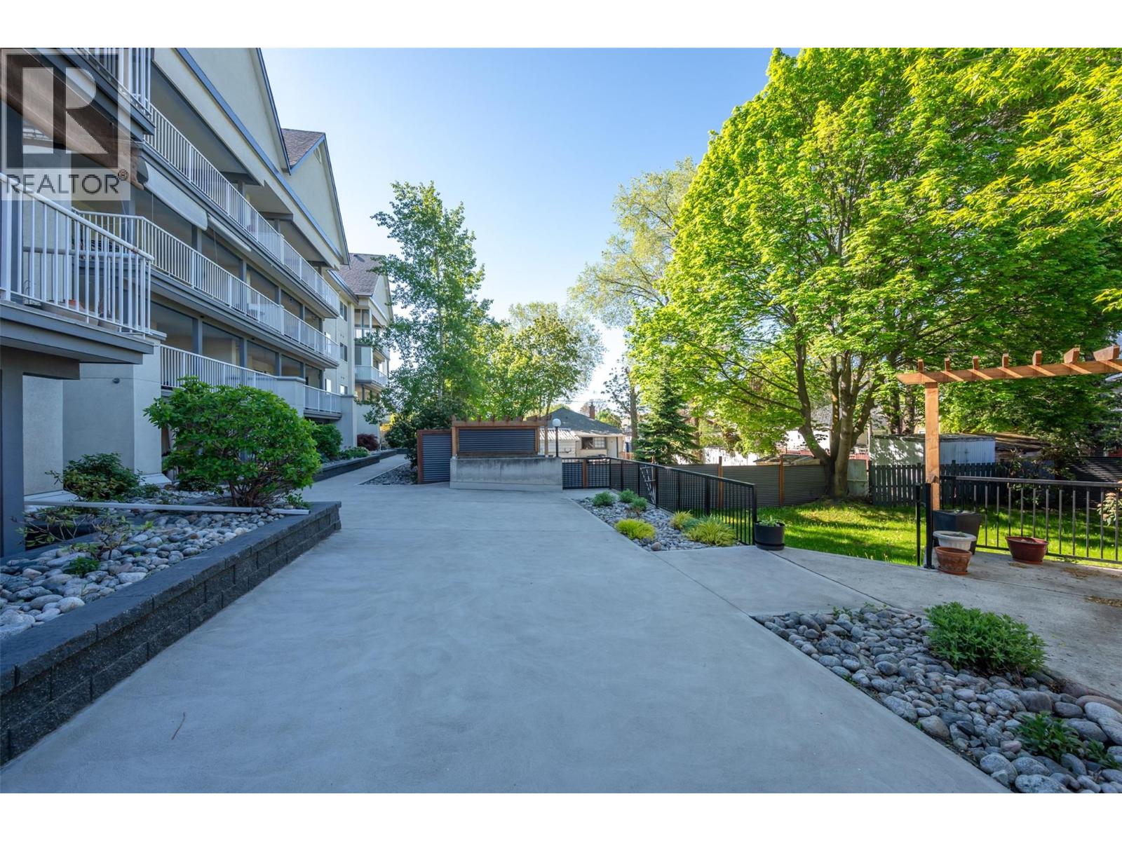 #108 329 Rigsby Street - 25