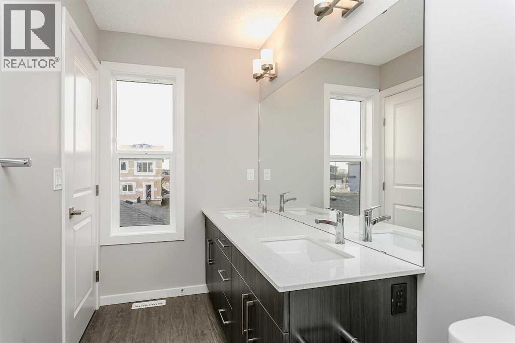 222 Heartwood Parade SE - 14