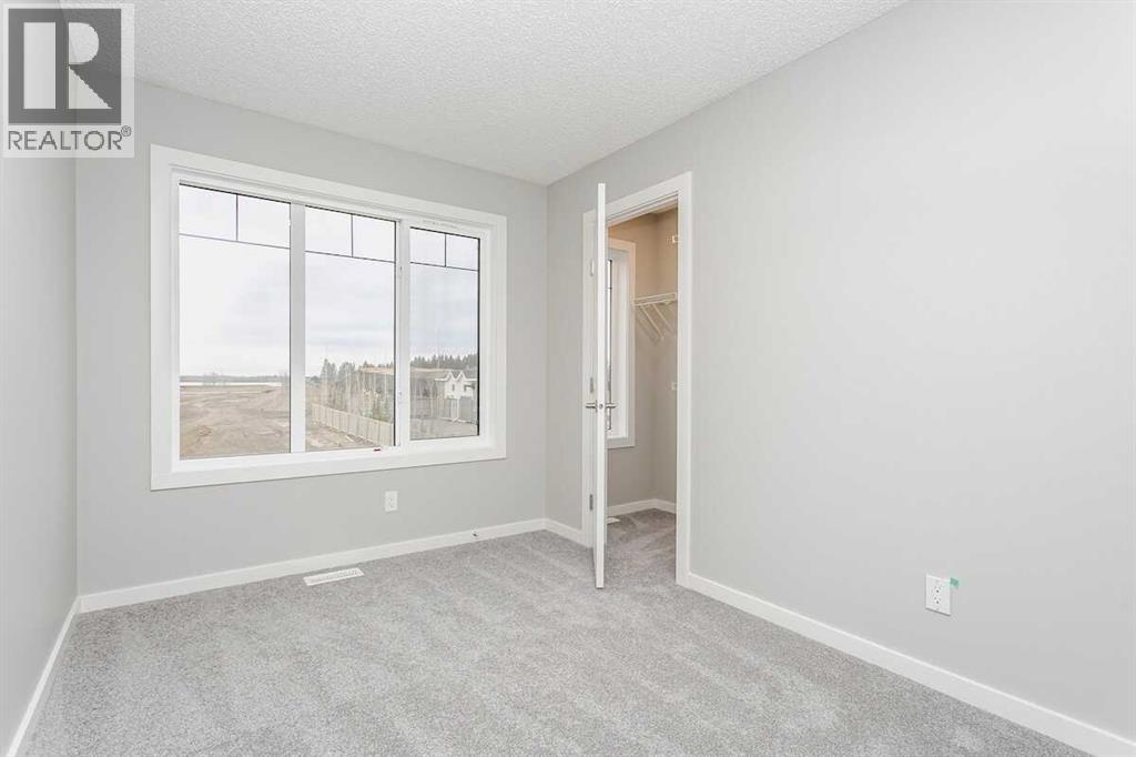 222 Heartwood Parade SE - 16