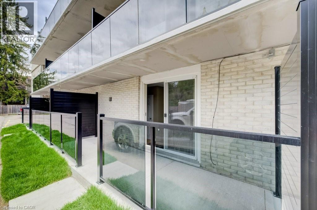 930 EAGLE Street N Unit# 3, Cambridge, Ontario, N3H1C4 — Photo 2