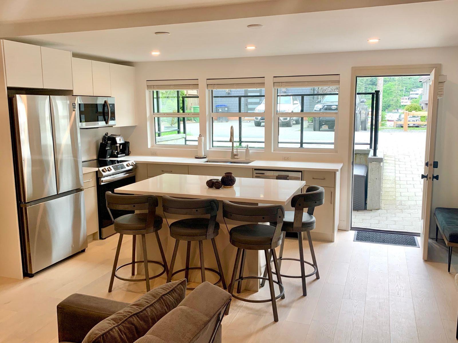 301 SECOND AVENUE, Cultus Lake North, Cultus Lake