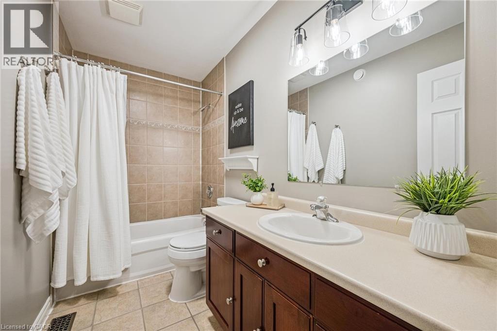 44 CRANE Crescent, Elmira, Ontario, N3B3M3 — Photo 48
