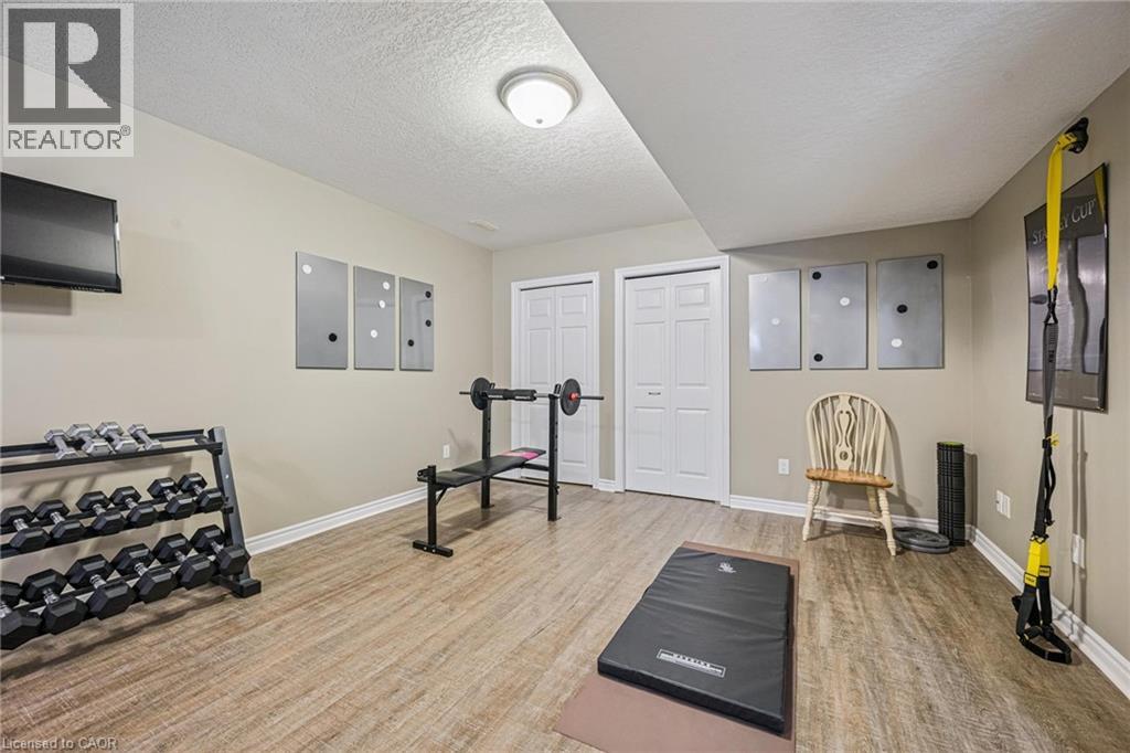 44 CRANE Crescent, Elmira, Ontario, N3B3M3 — Photo 17