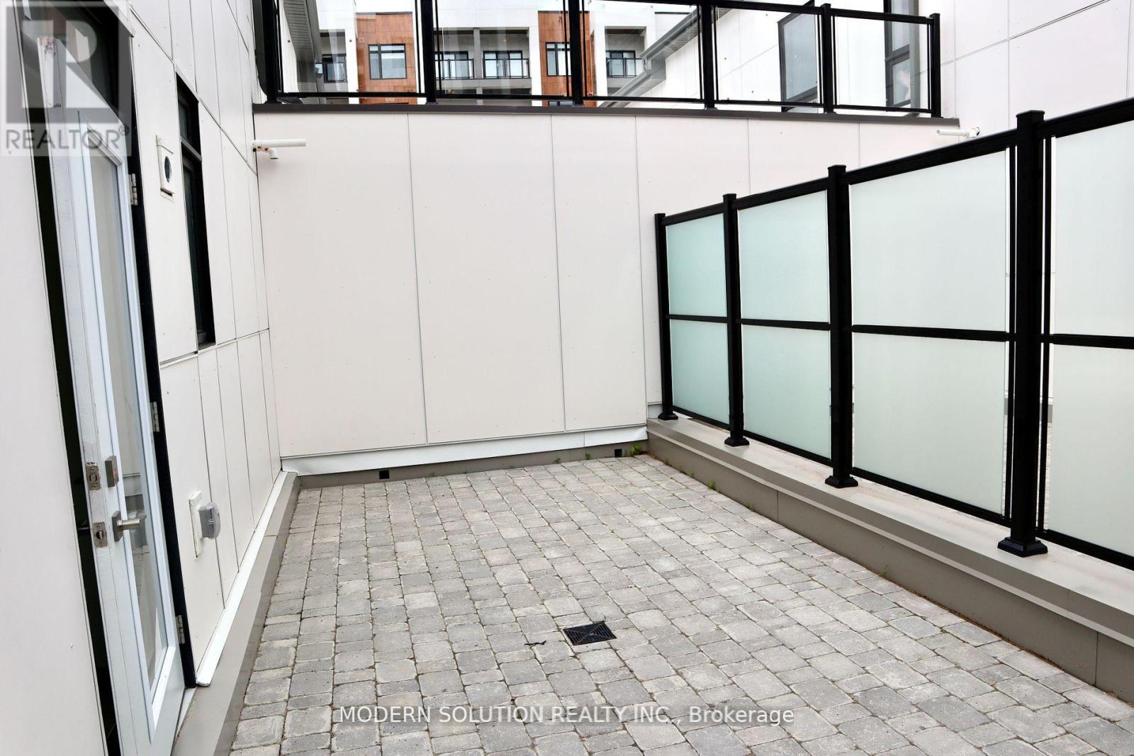 #208 155 CANON JACKSON DRIVE - 10