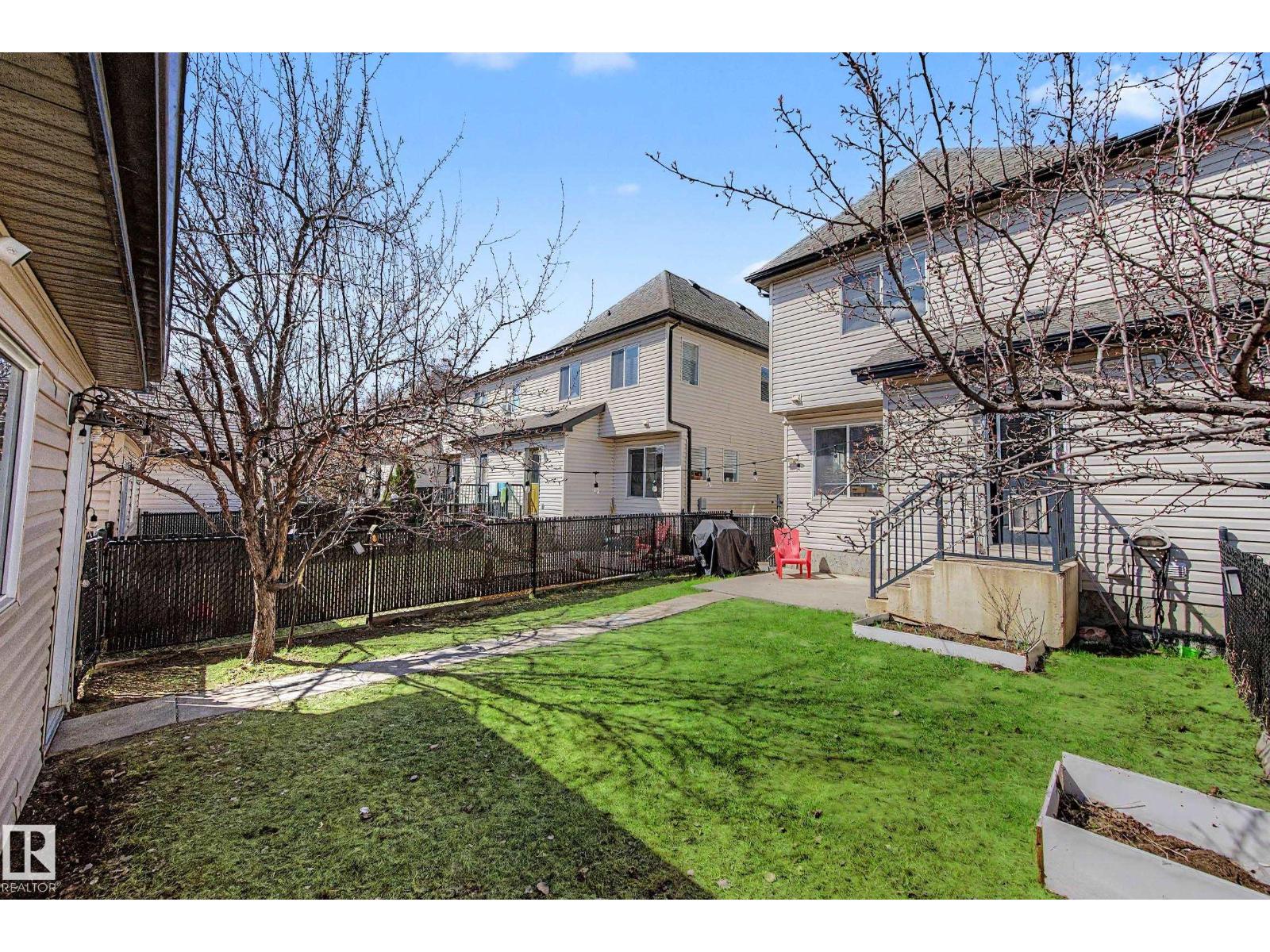 #15 5281 TERWILLEGAR BV NW - 37